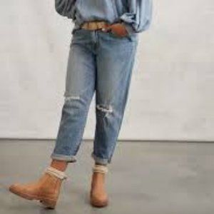 NWT Anthropologie Pilcro Slim Boyfriend Jeans Knee Holes Destroyed Wash 18W 2X